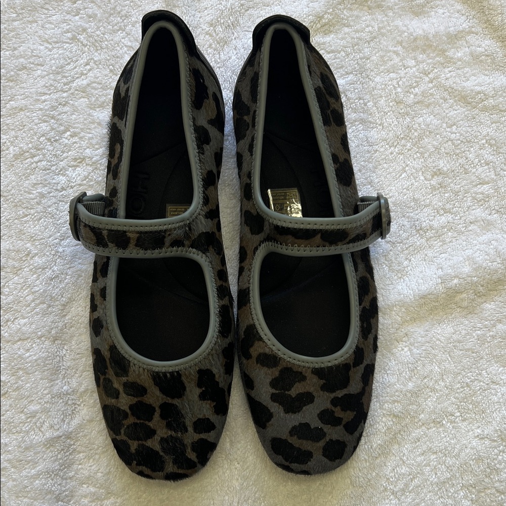 Hoff Leopard Print Mary Jane Flats size 8